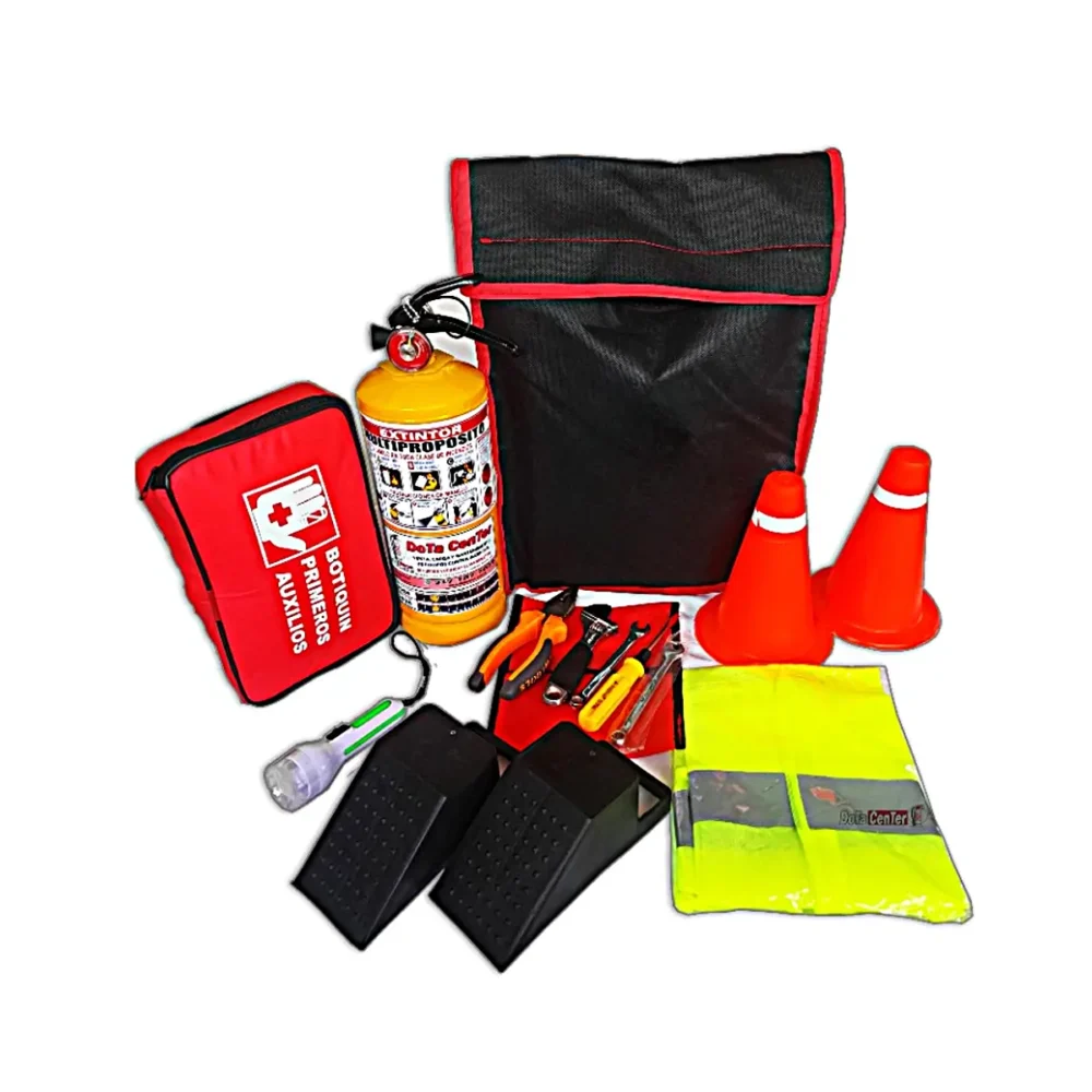 Kit de Carretera Completo desplegado mostrando extintor ABC 5lb, botiquín vehicular, chaleco reflectivo, conos y herramientas - Producto Dota Center